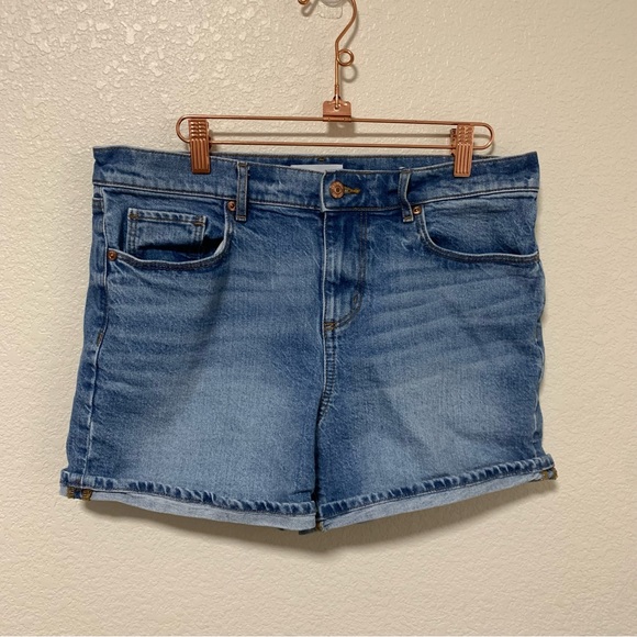 Ann Taylor Loft Blue Cutoff Denim Raw Hem Jeans Shorts Size 6 - Picture 3 of 9
